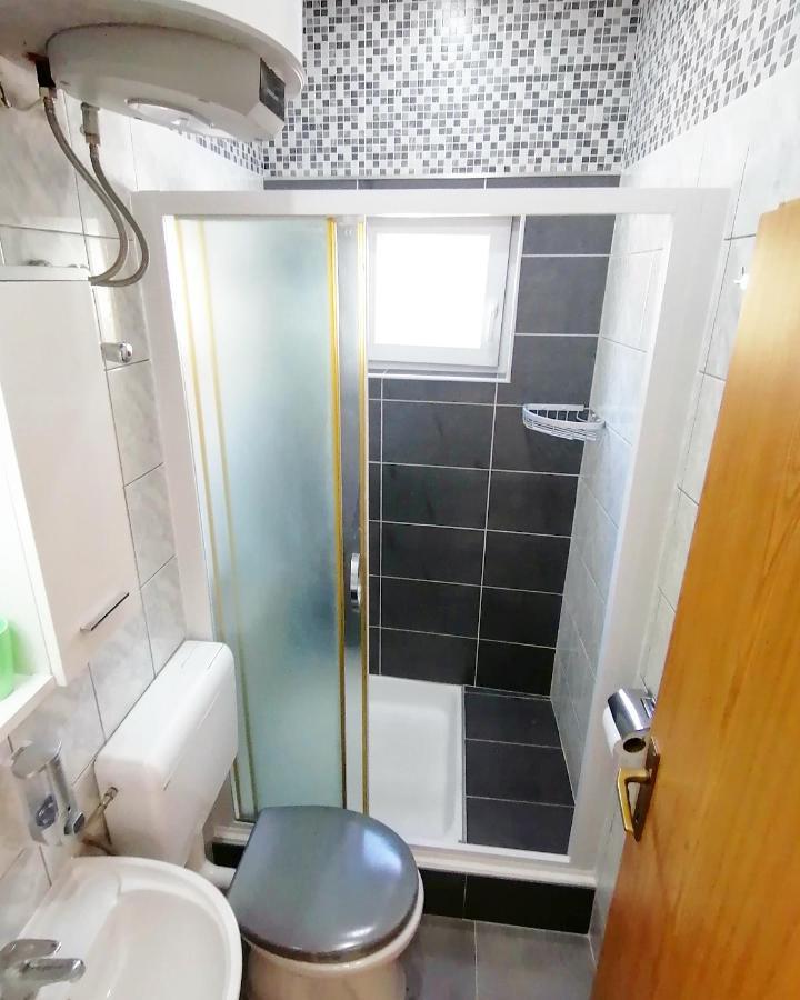 Apartment Apartmani Buljubasic Baska Voda