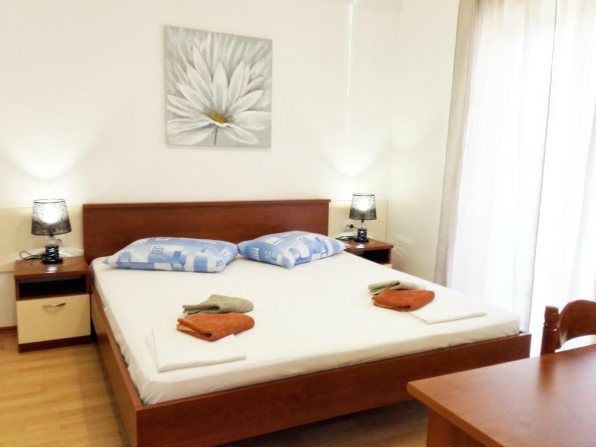 Apartmani Buljubasic Apartment *
