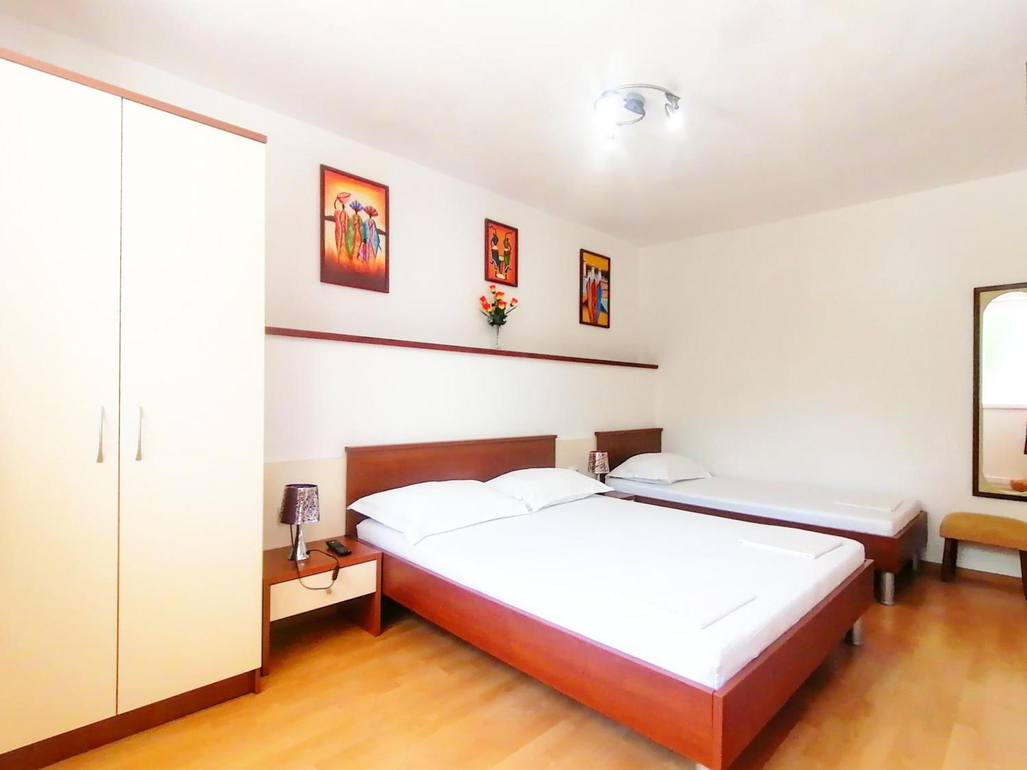 Apartmani Buljubasic Apartment *
